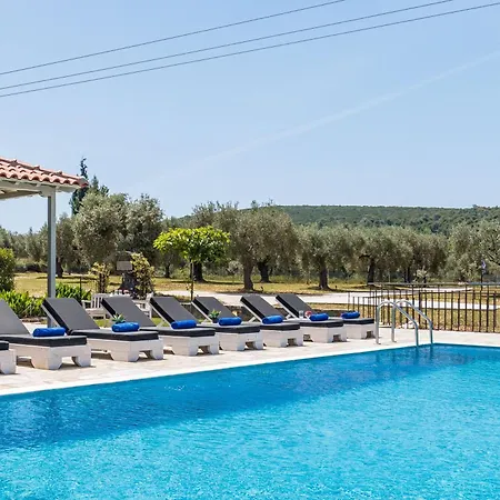 Casa de Férias Aelia Fuer 10 Personen In Skopelos Alikias
