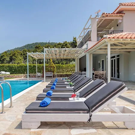 Aelia Fuer 10 Personen In Skopelos * Alikias