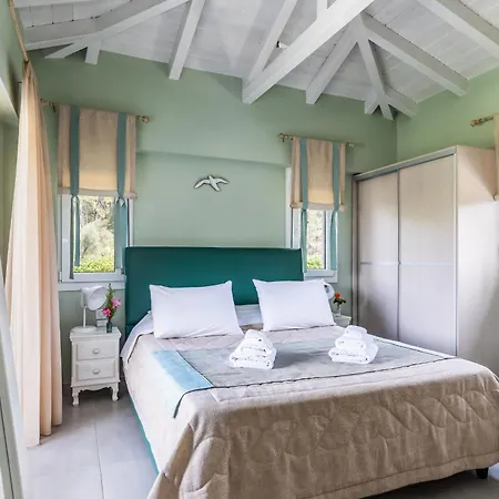 Holiday home Aelia Fuer 10 Personen In Skopelos Alikias